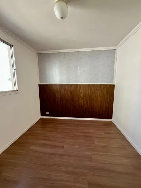 Alugar Apartamentos / Padr&atilde;o em Suzano R$ 1.000,00 - Foto 11