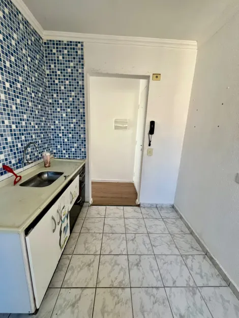 Alugar Apartamentos / Padr&atilde;o em Suzano R$ 1.000,00 - Foto 17