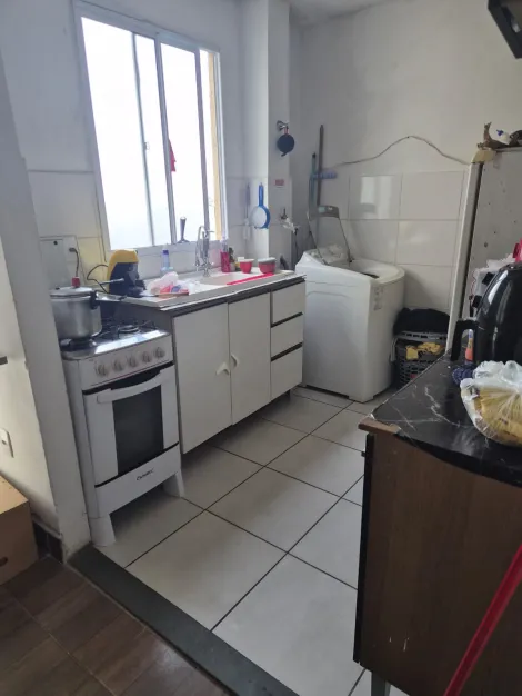 Alugar Apartamentos / Padr&atilde;o em Suzano R$ 1.060,00 - Foto 13