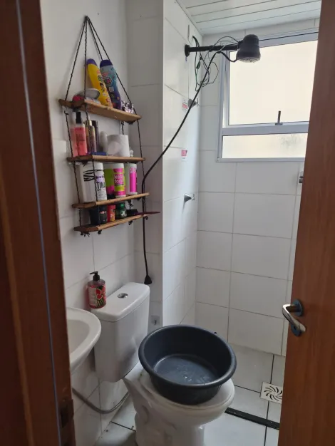 Alugar Apartamentos / Padr&atilde;o em Suzano R$ 1.060,00 - Foto 12