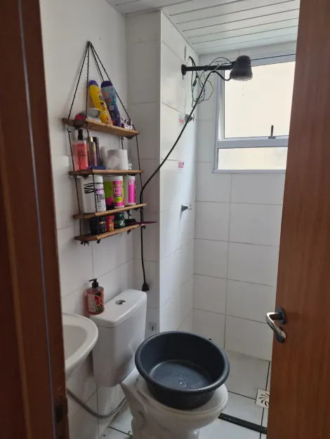 Alugar Apartamentos / Padr&atilde;o em Suzano R$ 1.060,00 - Foto 11