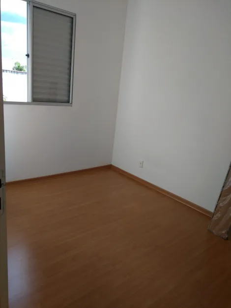 Comprar Apartamentos / Padr&atilde;o em Suzano R$ 240.000,00 - Foto 5