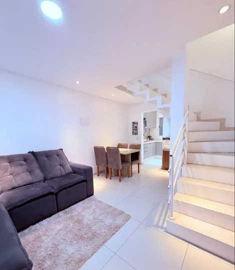 Comprar Casas / Condom&iacute;nio em Suzano R$ 440.000,00 - Foto 3