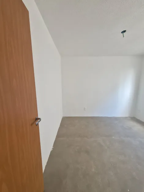 Comprar Apartamentos / Padr&atilde;o em Suzano R$ 189.000,00 - Foto 6