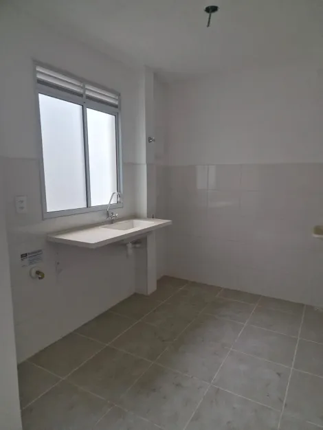 Comprar Apartamentos / Padr&atilde;o em Suzano R$ 189.000,00 - Foto 2