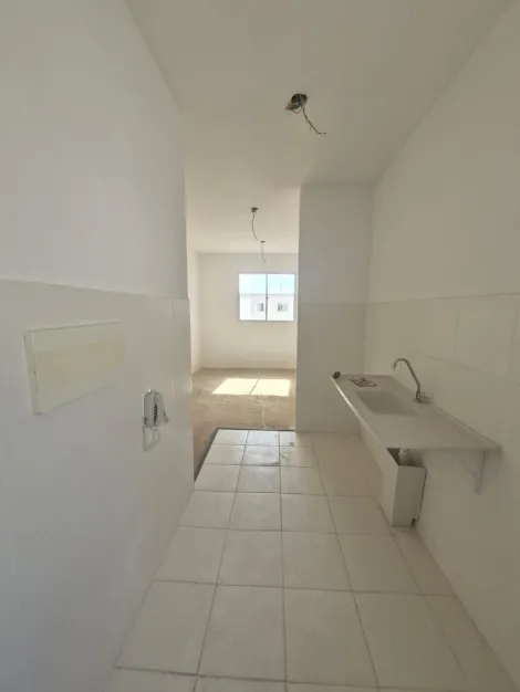 Comprar Apartamentos / Padr&atilde;o em Suzano R$ 189.000,00 - Foto 7