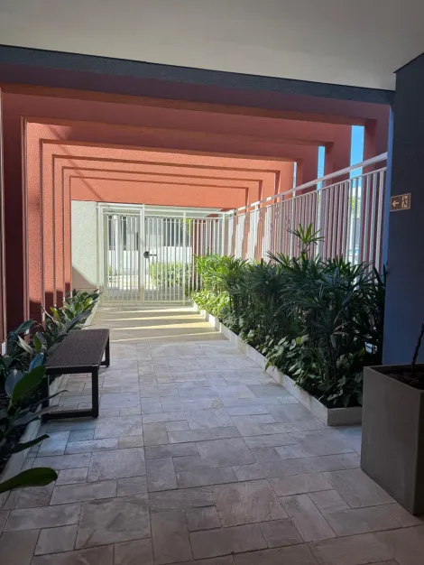 Comprar Apartamentos / Padr&atilde;o em Suzano R$ 500.000,00 - Foto 4
