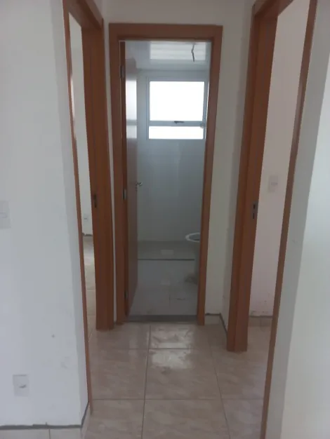 Alugar Apartamentos / Padr&atilde;o em Suzano R$ 1.050,00 - Foto 7