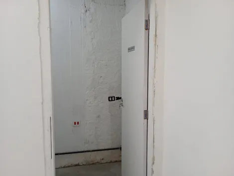 Alugar Comerciais / Ponto Comercial em Suzano R$ 3.500,00 - Foto 16