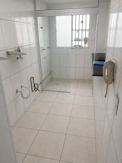 Alugar Apartamentos / Padr&atilde;o em Suzano R$ 1.122,00 - Foto 9