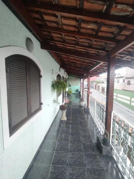 Alugar Casas / Assobradada em Itaquaquecetuba R$ 2.200,00 - Foto 2