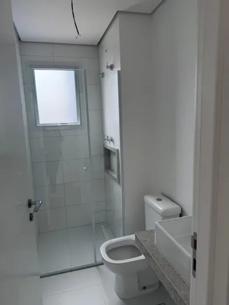 Comprar Apartamentos / Padr&atilde;o em Suzano R$ 380.000,00 - Foto 5