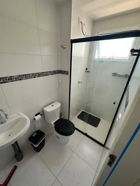 Alugar Apartamentos / Padr&atilde;o em Suzano R$ 1.810,80 - Foto 22