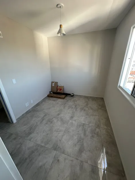 Alugar Apartamentos / Padr&atilde;o em Suzano R$ 1.810,80 - Foto 14