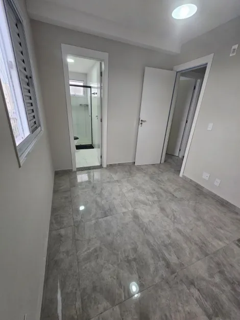 Alugar Apartamentos / Padr&atilde;o em Suzano R$ 1.810,80 - Foto 13