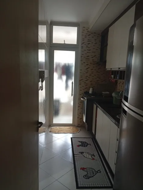 Comprar Apartamentos / Padr&atilde;o em Po&aacute; R$ 400.000,00 - Foto 4