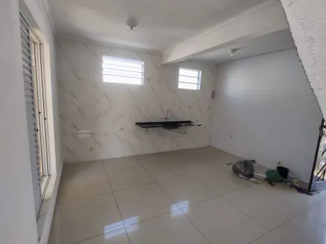 Alugar Casas / T&eacute;rrea em Suzano R$ 1.300,00 - Foto 4