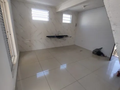 Alugar Casas / T&eacute;rrea em Suzano R$ 1.300,00 - Foto 3