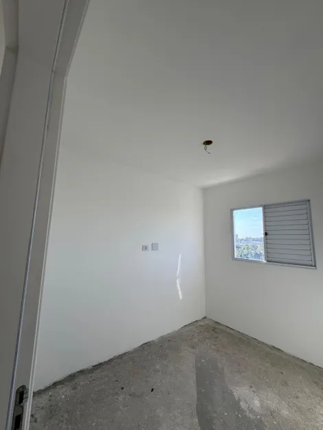 Alugar Apartamentos / Padr&atilde;o em Suzano R$ 1.800,00 - Foto 7
