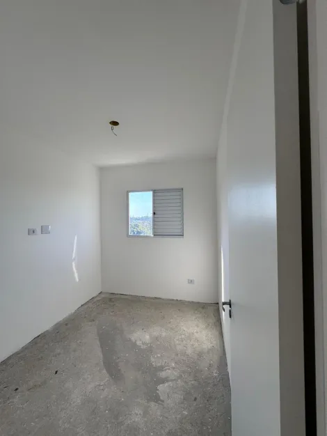 Alugar Apartamentos / Padr&atilde;o em Suzano R$ 1.800,00 - Foto 8