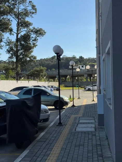 Alugar Apartamentos / Padr&atilde;o em Suzano R$ 1.800,00 - Foto 14