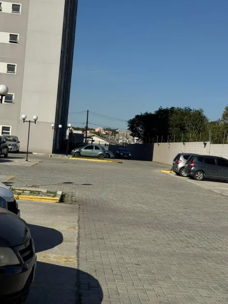 Alugar Apartamentos / Padr&atilde;o em Suzano R$ 1.800,00 - Foto 15