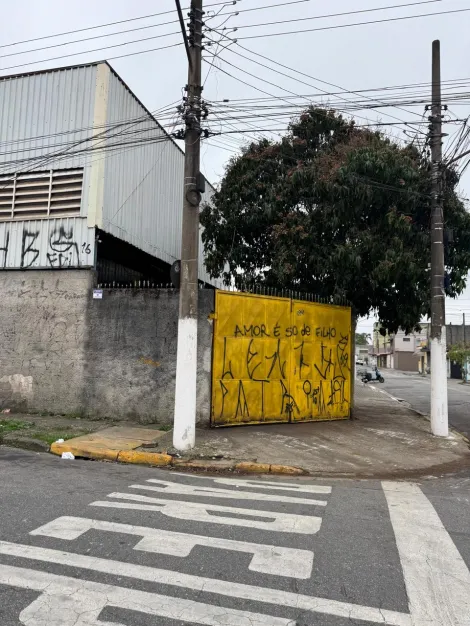 Alugar Comerciais / Galp&atilde;o - Comercial em Suzano. apenas R$ 7.300,00