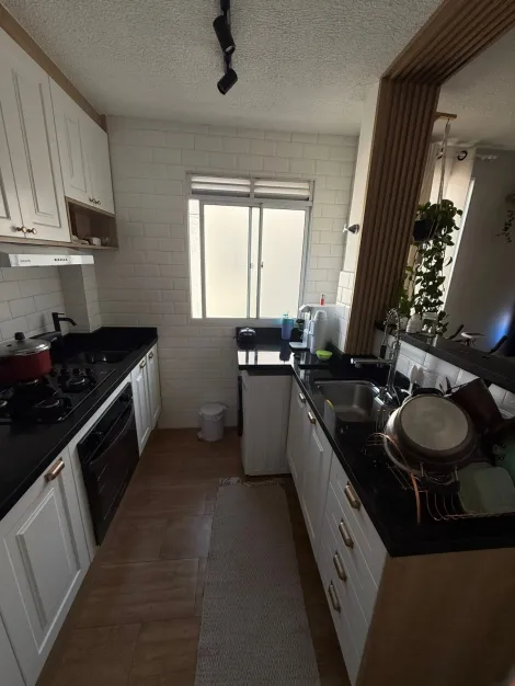 Alugar Apartamentos / Padr&atilde;o em Suzano R$ 1.500,00 - Foto 2