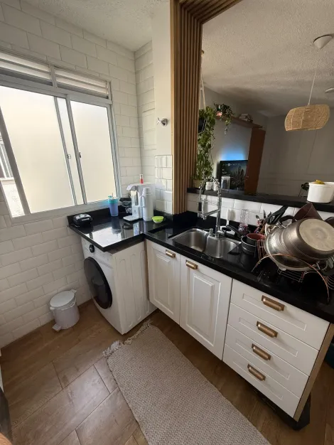 Alugar Apartamentos / Padr&atilde;o em Suzano R$ 1.500,00 - Foto 4