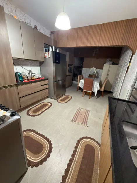 Comprar Casas / Sobrado em Suzano R$ 590.000,00 - Foto 2