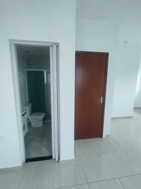 Alugar Apartamentos / Kitchnet em Suzano R$ 1.130,00 - Foto 13