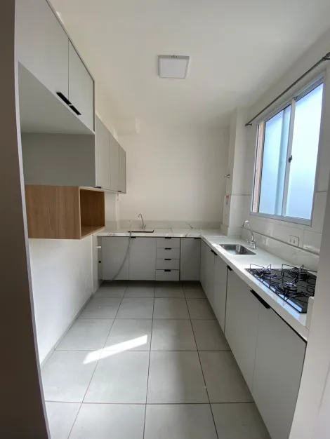 Alugar Apartamentos / Padr&atilde;o em Po&aacute; R$ 1.250,00 - Foto 2