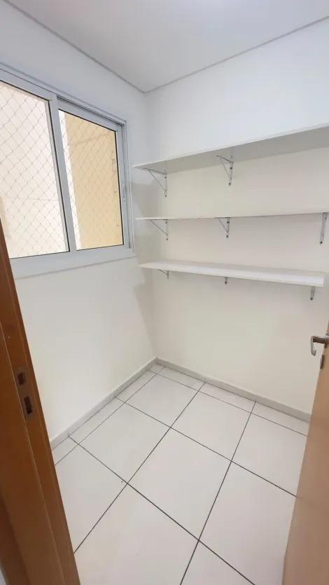 Alugar Apartamentos / Padr&atilde;o em Suzano R$ 4.500,00 - Foto 7