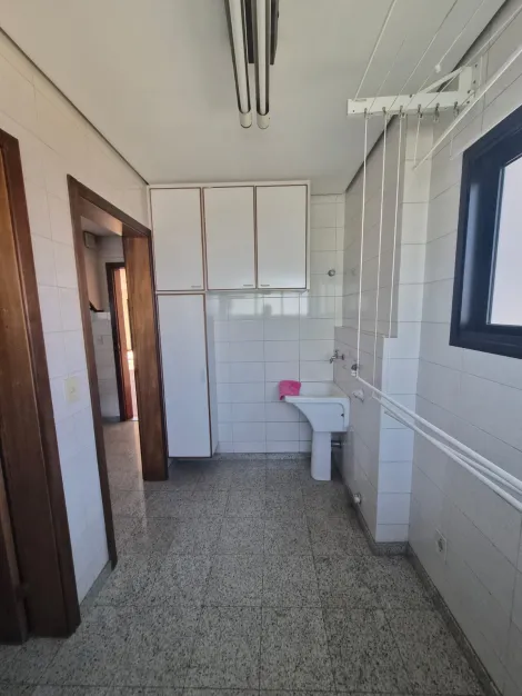 Alugar Apartamentos / Padr&atilde;o em Suzano R$ 3.500,00 - Foto 10