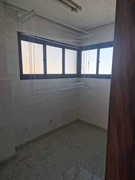Alugar Apartamentos / Padr&atilde;o em Suzano R$ 3.500,00 - Foto 13