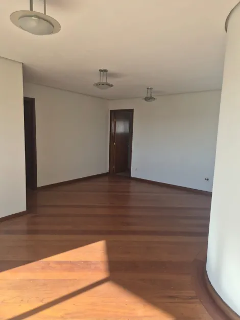 Alugar Apartamentos / Padr&atilde;o em Suzano R$ 3.500,00 - Foto 5