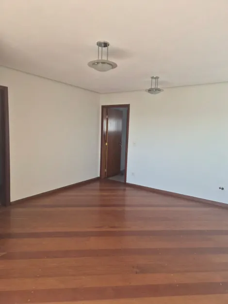 Alugar Apartamentos / Padr&atilde;o em Suzano R$ 3.500,00 - Foto 4