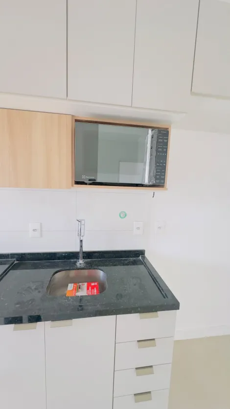 Alugar Apartamentos / Padr&atilde;o em Suzano R$ 2.300,00 - Foto 5
