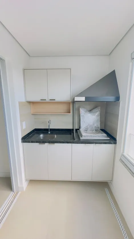 Alugar Apartamentos / Padr&atilde;o em Suzano R$ 2.300,00 - Foto 6