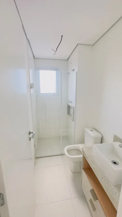 Alugar Apartamentos / Padr&atilde;o em Suzano R$ 2.300,00 - Foto 18