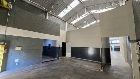 Alugar Comerciais / Galp&atilde;o - Comercial em Mogi das Cruzes R$ 13.700,00 - Foto 9