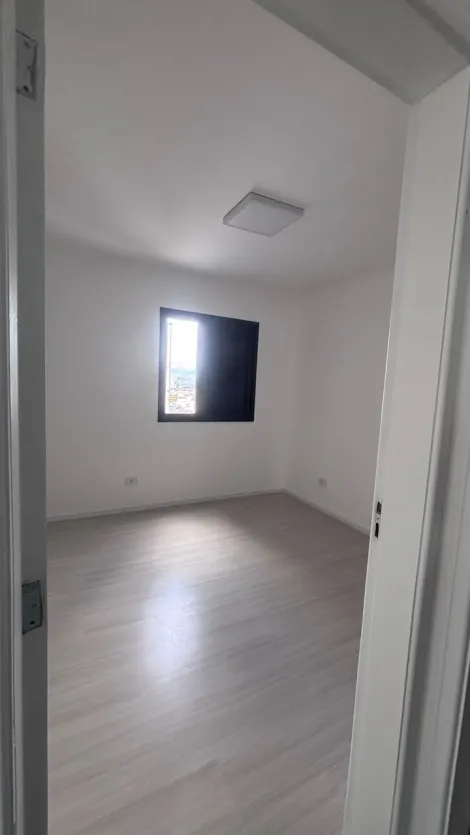 Alugar Apartamentos / Padr&atilde;o em Suzano R$ 2.300,00 - Foto 9