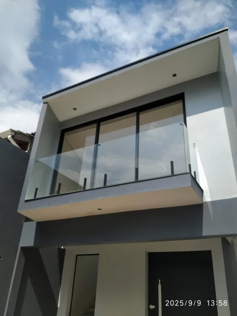 Comprar Casas / Sobrado em Mogi das Cruzes R$ 1.055.000,00 - Foto 2
