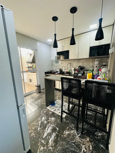 Comprar Casas / Sobrado em Suzano R$ 680.000,00 - Foto 2