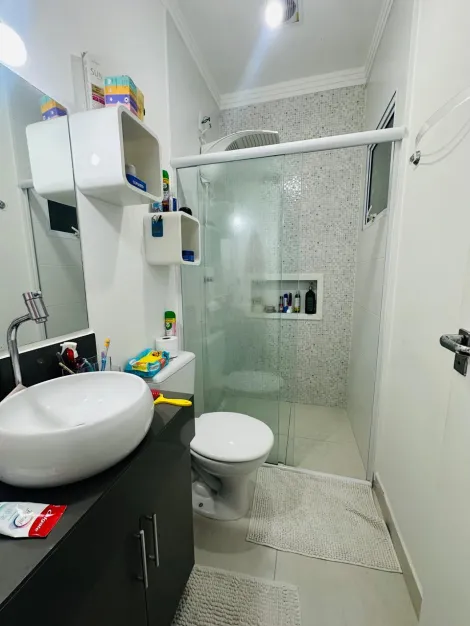 Comprar Casas / Sobrado em Suzano R$ 680.000,00 - Foto 14