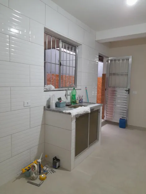 Alugar Casas / T&eacute;rrea em Suzano R$ 1.600,00 - Foto 3