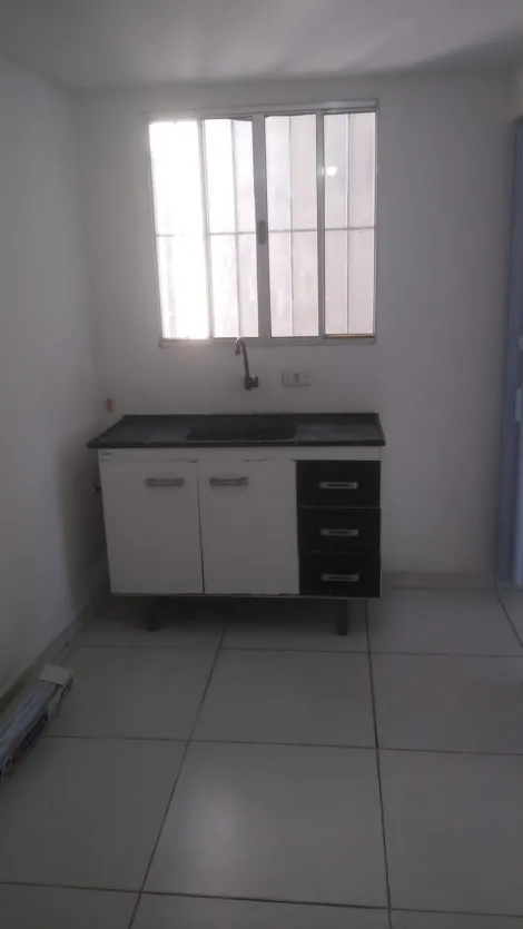 Alugar Casas / Sobrado em Suzano R$ 1.000,00 - Foto 12