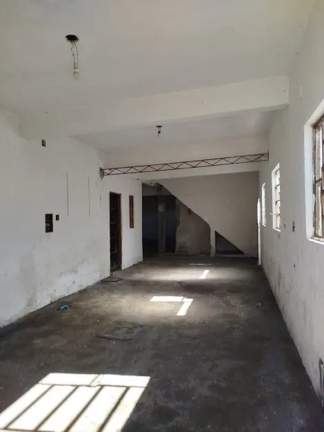 Comprar Casas / Sobrado em Suzano R$ 280.000,00 - Foto 2