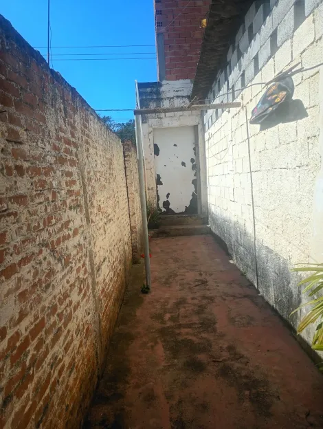 Comprar Casas / Sobrado em Suzano R$ 280.000,00 - Foto 4