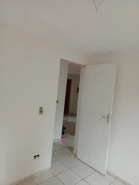 Comprar Apartamentos / Padr&atilde;o em Mogi das Cruzes R$ 160.000,00 - Foto 11